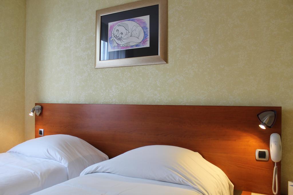 In Situ Hotel วาลองเซียนส์ ภายนอก รูปภาพ